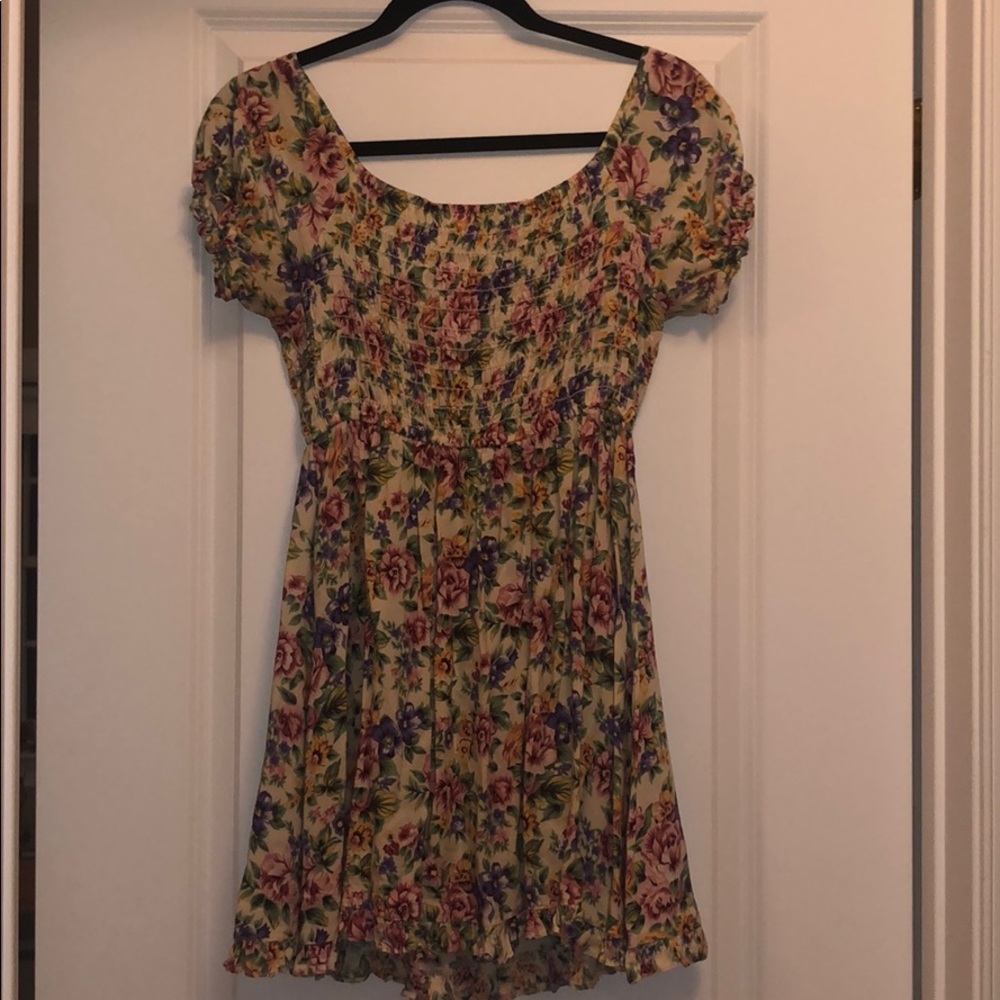 beautiful vintage floral mini dress